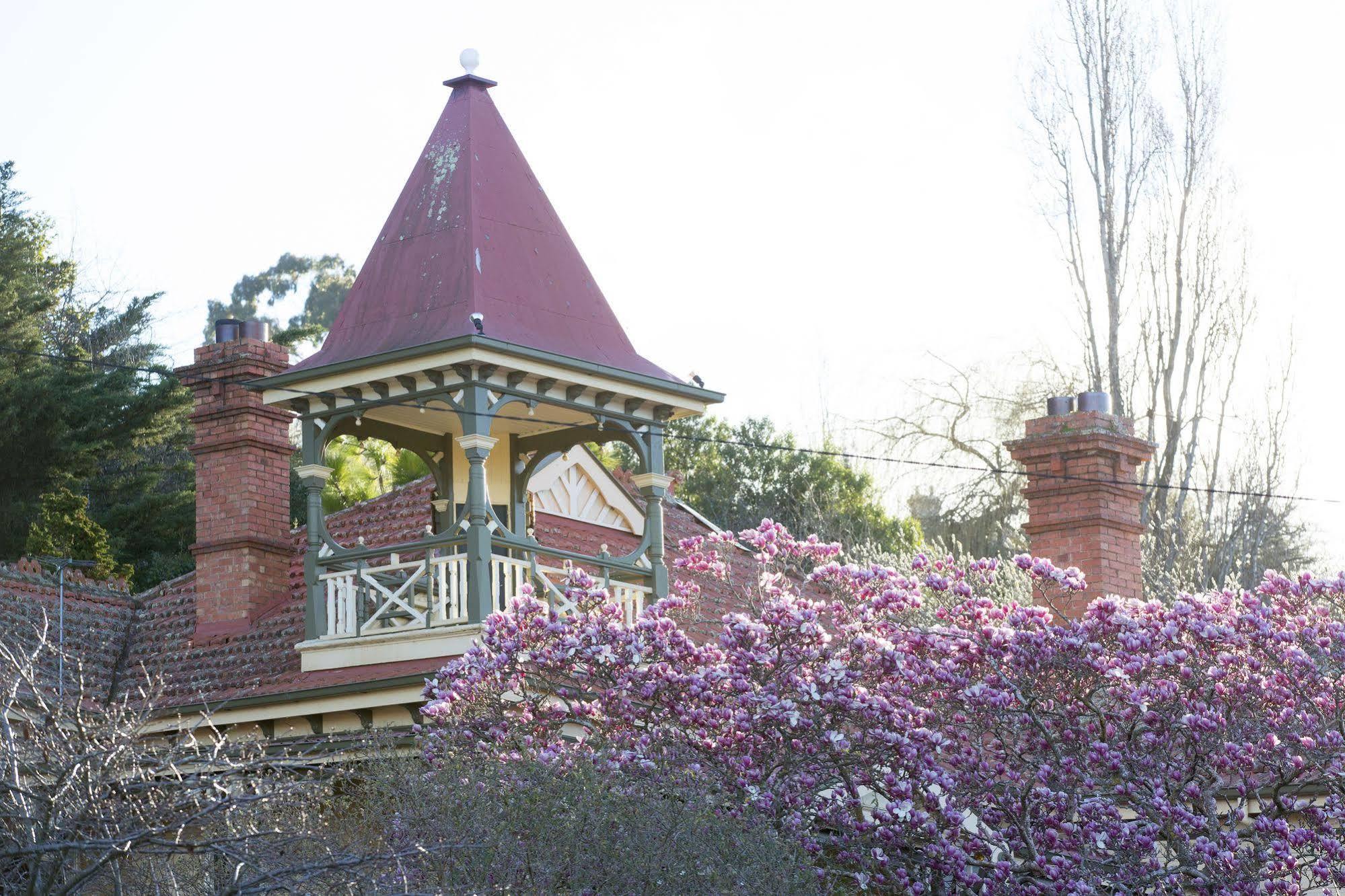 Turret House Bed & Breakfast ลอนเชสตัน ภายนอก รูปภาพ
